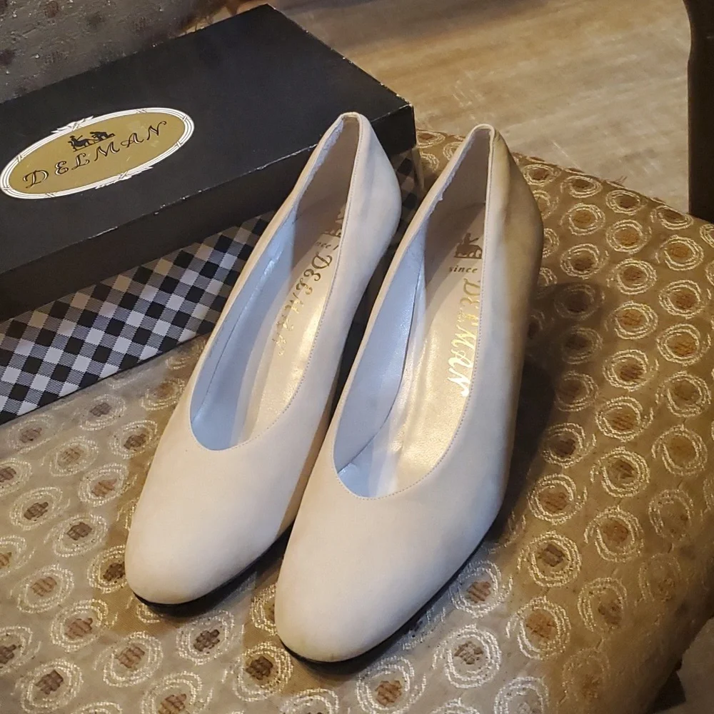 Delman bone heels - Picture 2 of 8